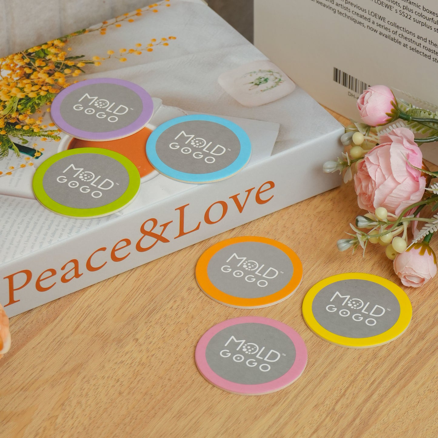 【換季衣物收納】MoldGoGo防霉吊卡Pantone款3入+大圓卡8入(顏色隨機)